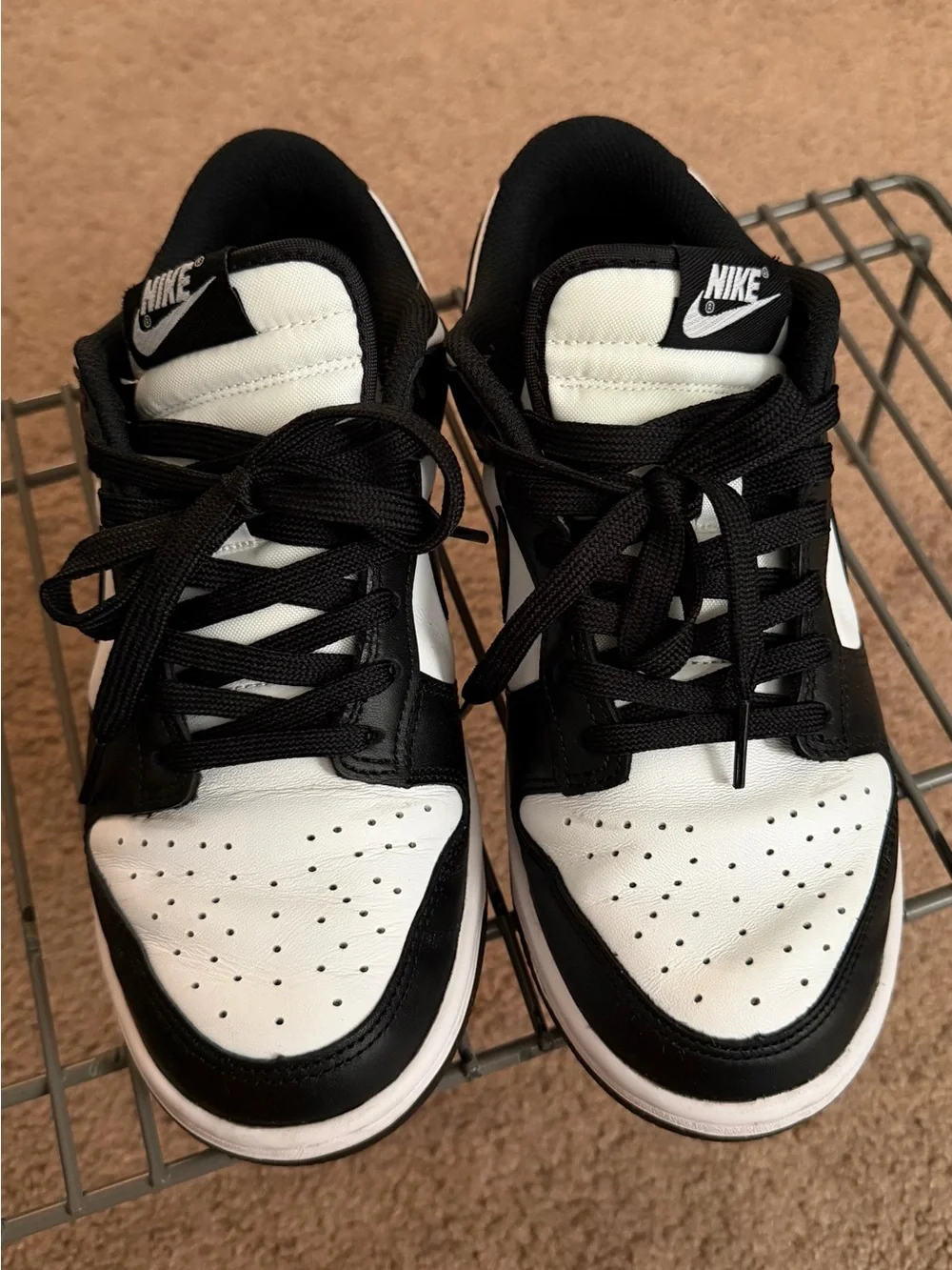 Nike Dunks Low - Black and White